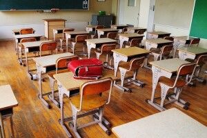 У Заболоттівській громаді першокласникам закупили телевізори