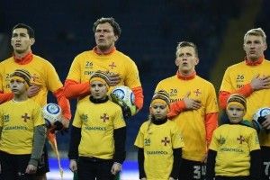 Діти виводитимуть команди на ігри УПЛ у футболках на підтримку ЗСУ