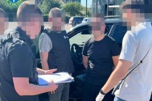 Волинянину, який «вирішував питання» у сервісному центрі МВС, повідомили про підозру
