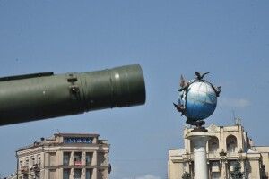 Парад, на який росіяни заслужили: на Хрещатику виставка знищеної ЗСУ російської техніки (Фото)