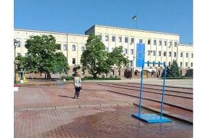 У містах запрацювали розпилювачі води 