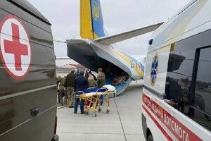 Уряд спростив виїзд поранених військових на лікування за кордон