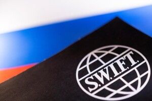 У Євросоюзі погодили рішення про відключення від SWIFT сімох російських банків