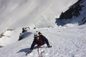 У Різдвяну ніч у горах Закарпаття заблукали 5 туристів, 1 загинув