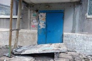 8-річна дівчинка, на яку впала бетонна стіна, померла 