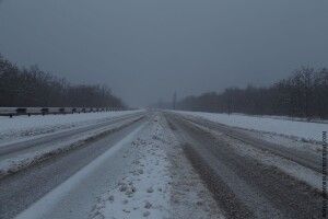 Вертаючись із Луцька, автобус із церковним хором зястряг у заметах