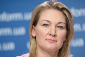 Нардеп Марія Іонова після засідання уряду: «Людям потрібні ліки від коронавірусу, а не асфальтована дорога на цвинтар»
