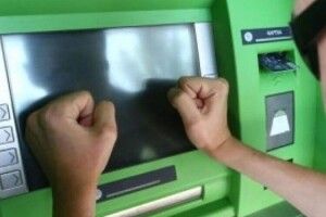 Аферисти обікрали 66-річного волинянина 