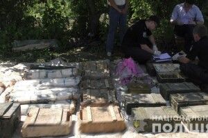 Арсенал за порогом виявили правоохоронці  у рівнянина 