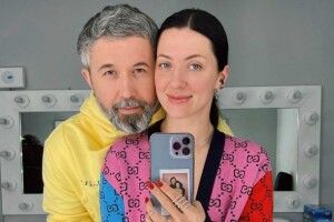 Дружина Бабкіна розповіла, як її чоловіку вдалося виїхати за кордон