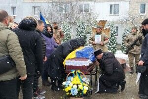 На Волині в останню дорогу провели захисника України Юрія Чонку