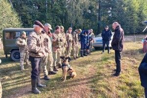 Працювали дрони і собаки: на Волині виявили мертве тіло