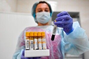 Різкий стрибок кількості хворих на COVID-19: на Волині – 293 нових хворих, в Україні – 18 тисяч 