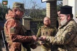 Хай береже Бог: у славнозвісній 14-й бригаді побував єпископ (Фото)