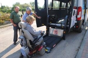 Любешівська  ОТГ отримала спеціальну автівку для перевезення людей з інвалідністю