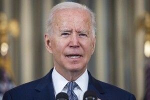 Байден досі боїться путіна? США поки не передаватимуть Україні далекобійні ракетні системи ATACMS