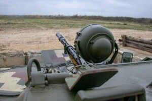 Куди відправляються на ремонт БРДМ-2 після боїв з рашистами та де «реанімують» зняту зі зберігання техніку