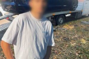 На Волині патрульні зупинили неповнолітнього за кермом без прав – і він… сам собі викликав евакуатор