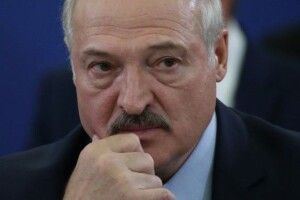 лукашенко хоче, щоб Зеленський і путін взяли його з собою на переговори