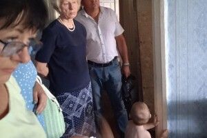 Чоловік хотів скинути дитину з балкона: з'явилися деталі жахливої історії (Фото)