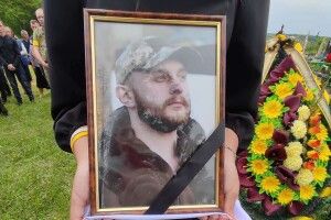 Мріяв про весілля після війни: Горохівщина попрощалася із 27-річним захисником України (Фото)