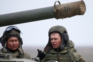 У Тростянці голодні російські окупанти грабують магазини та житлові будинки