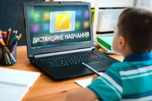 Волинські школярі у 50-кілометровій зоні від кордону з білоруссю навчатимуться дистанційно