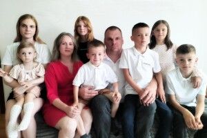 Сім'я з Волині тепер має семеро дітей: троє своїх та четверо прийомних