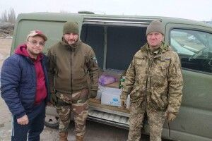 Горохівські волонтери повернулися з фронтових областей (Фото)