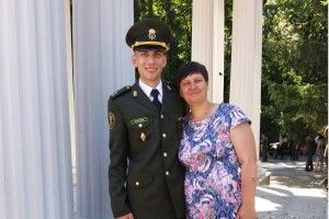 У сім'ї маневичан – два офіцери-нацгвардійці