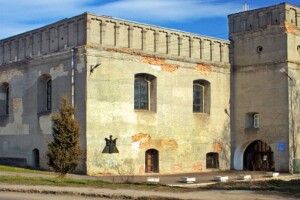 Що буде зі спортивною школою, яку виселили з луцької синагоги