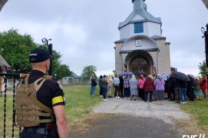 Священник передумав: на Волині село повертається у московський патріархат (Фото)