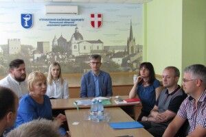 У Луцьку відбулася зустріч з фахівцями ВООЗ