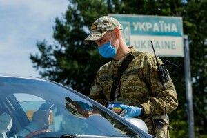 В’їзд іноземців в Україну буде заборонено на місяць