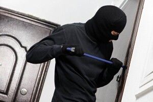 У мешканця Луцького району злодії винесли ювелірні вироби 