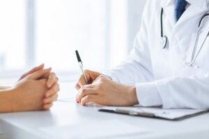 Після смерті пацієнтки і погіршення стану 6 людей у лікарні скасували планові операції 