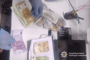 На Тернопільщині жінка віддала шахраям понад 10 мільйонів гривень