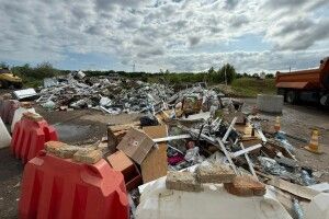 У Луцьку пояснили куди звертатись підприємцям, бізнес яких постраждав від атаки ворога 6 червня