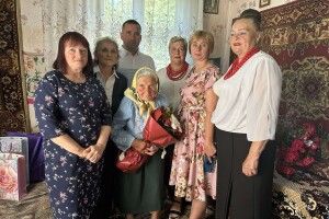 У громаді на Волині привітали довгожителів