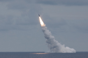 Відомо, скільки ракет росія тримає напоготові у Чорному морі 