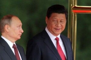 путін провів перемовини із лідером Китаю за столом, в центрі якого стояла «труна» (Фото)