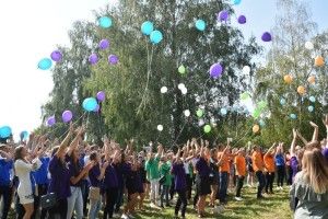 Першокурсників у Луцькому національному технічному університеті зустріли хлібом-сіллю