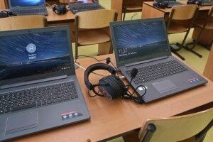 Судитимуть вчительку, яка обікрала школу на понад 80 тисяч гривень