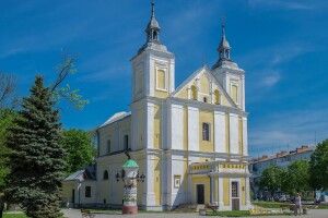 Дах відомого костелу на Волині відремонтують поляки