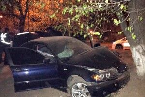 В’їхав в дерево: за ніч у Луцьку зловили дев’ять нетверезих за кермом 