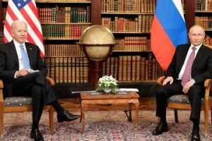 Байден та Путін проведуть відеодзвінок 7 грудня