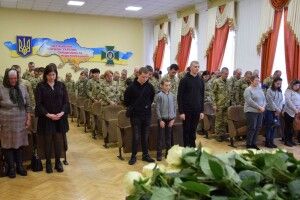 Рідні полеглих на війні волинських прикордонників отримали їхні високі нагороди