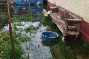 «Дитина може втопитися...»: у місті на Волині – проблеми із зливовою каналізацією