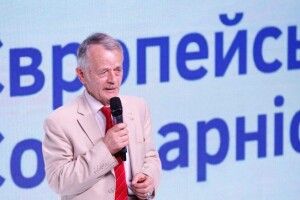 Мустафа Джемілєв закликав кримчан чинити опір окупанту