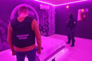 У Рівному поліція накрила два борделі: клієнти платили до 16 тисяч гривень (Фото)